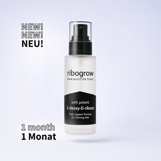 ribogrow Hair Booster Tonic als Versuchsgröße: 1 Flasche mit 50 ml, geeignet für 1 Monat Anwendung. Abgebildet auf hellem Hintergrund mit Produktinformationen auf Englisch und Deutsch.
