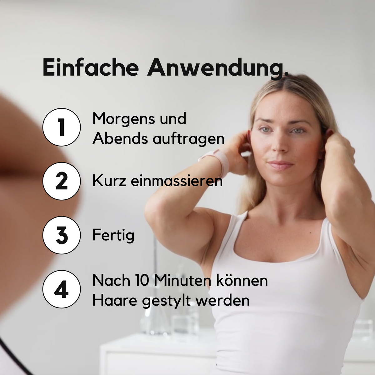 Frau trägt das ribogrow® Hair Booster Serum auf und massiert es in die Kopfhaut ein. Links stehen die Anwendungsschritte: morgens und abends auftragen, kurz einmassieren, fertig; nach 10 Minuten können die Haare gestylt werden. Darstellung zeigt die einfache tägliche Anwendung des ribogrow® Haarserums gegen Haarausfall.